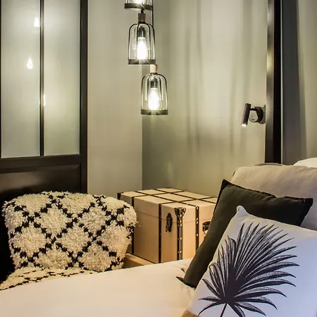 Maisons Du Monde & - 4*