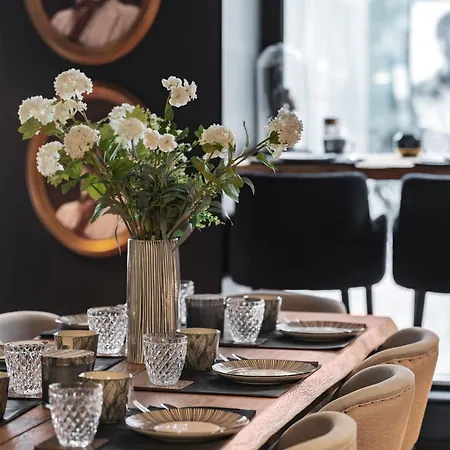 Maisons Du Monde & - Hotel 4*