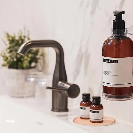 Maisons Du Monde & -