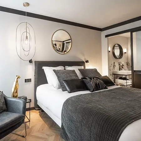 Maisons Du Monde & - 4*