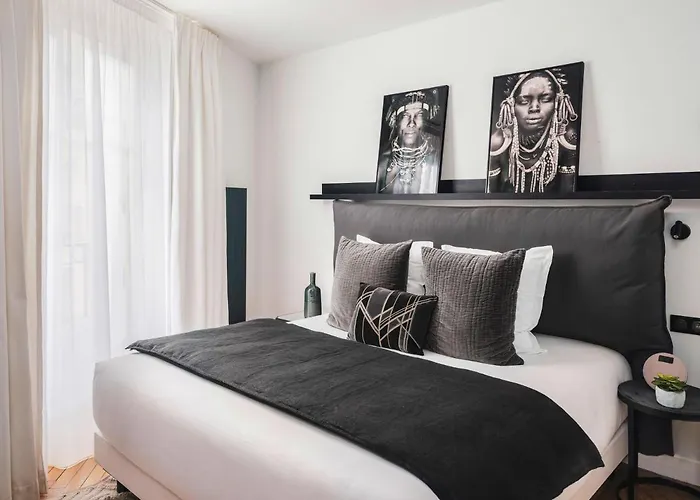 Maisons Du Monde & - 4*