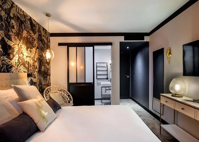 Maisons Du Monde & - Hotel 4*