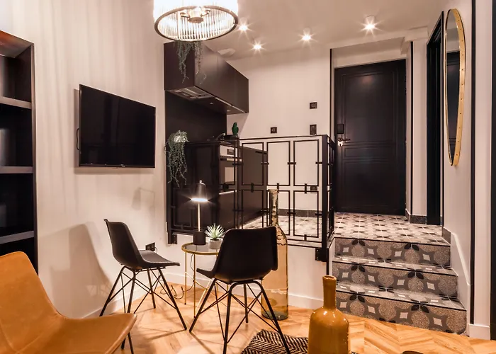 Maisons Du Monde & - 4* Nantes