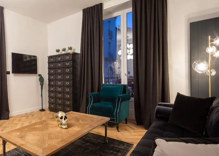 Maisons Du Monde & -