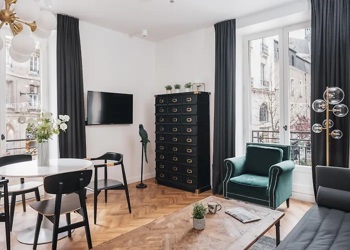 Maisons Du Monde & - Hotel 4*