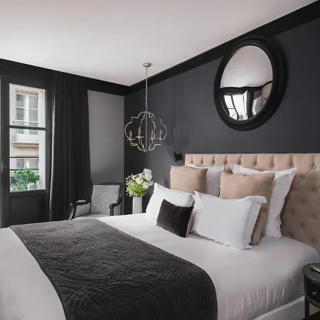 Maisons Du Monde & - 4*