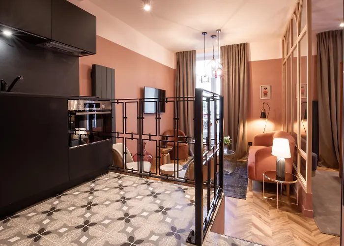 Maisons Du Monde & - Hotel 4*