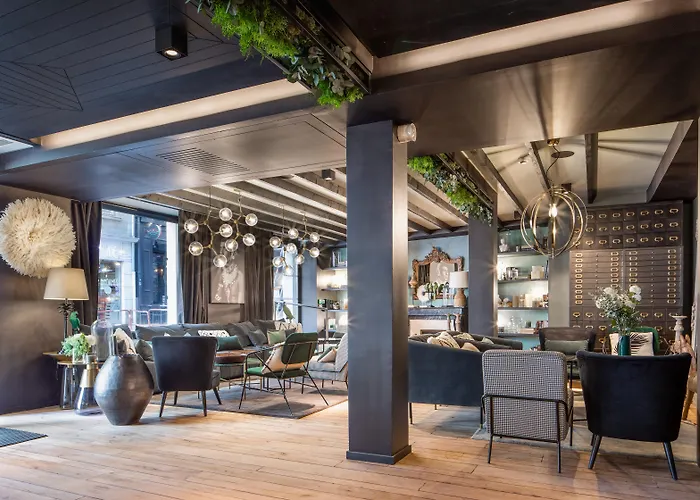 Maisons Du Monde & - Hotel 4*